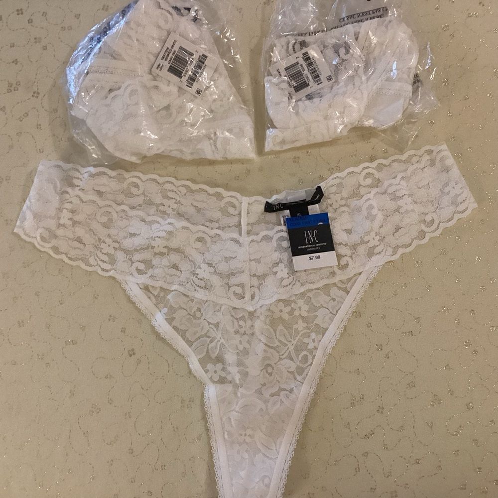 COPY - NWT. INC A Macy’s Brand Women’s Size XL White Lacy Thong Panties Set of 3
